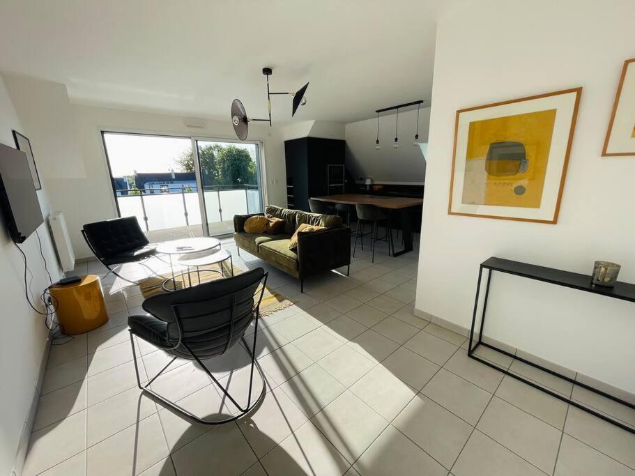 Appartement Lumineux Et Spacieux, Terrasse Et Parking Prive Concarneau Esterno foto